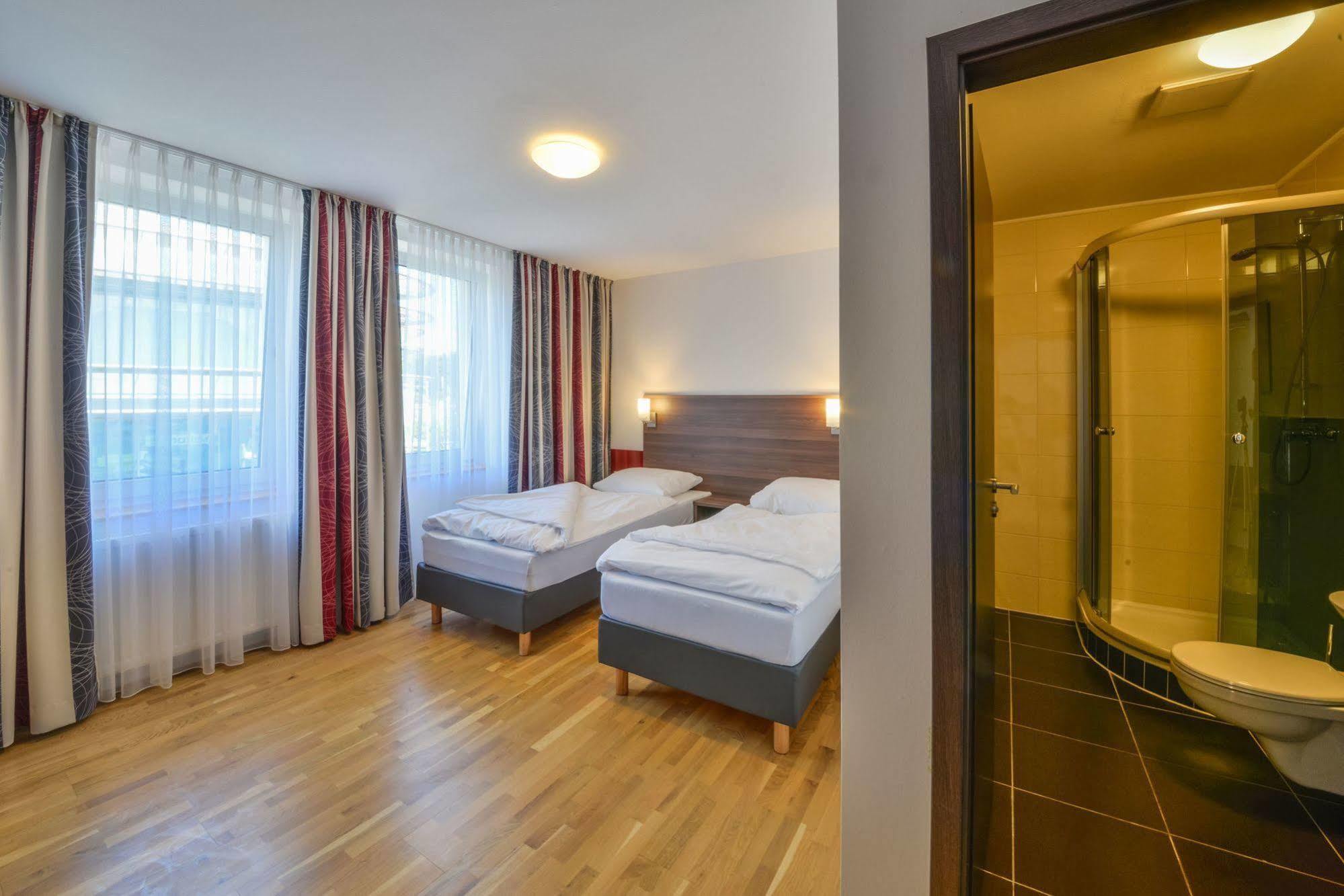 City Hotel Вецлар Екстериор снимка